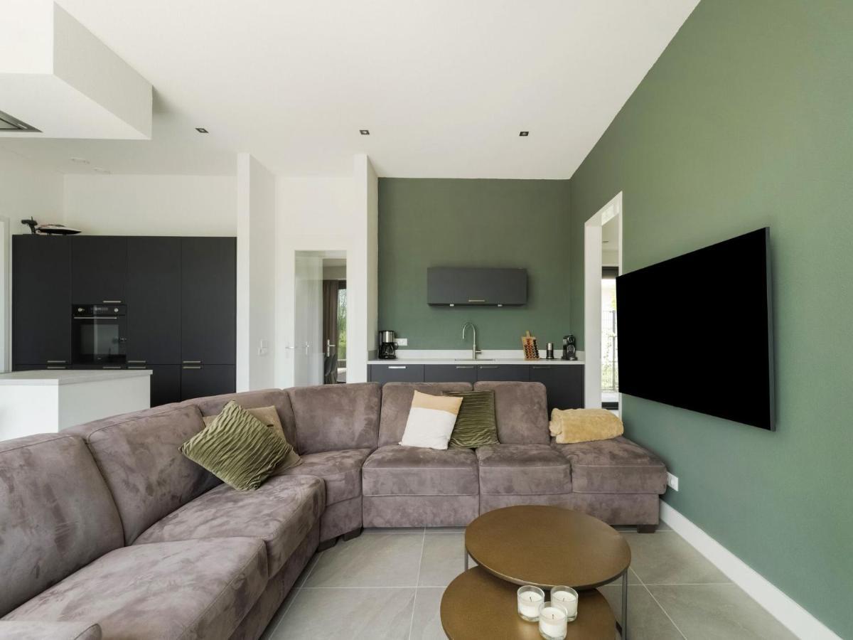 Swanky Villa In Zeewolde With Garden Zewnętrze zdjęcie