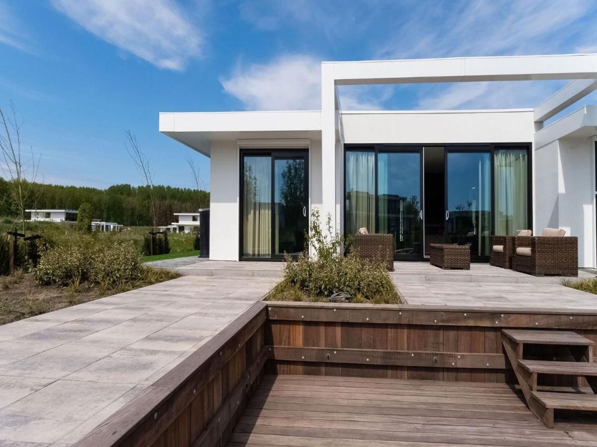 Swanky Villa In Zeewolde With Garden Zewnętrze zdjęcie