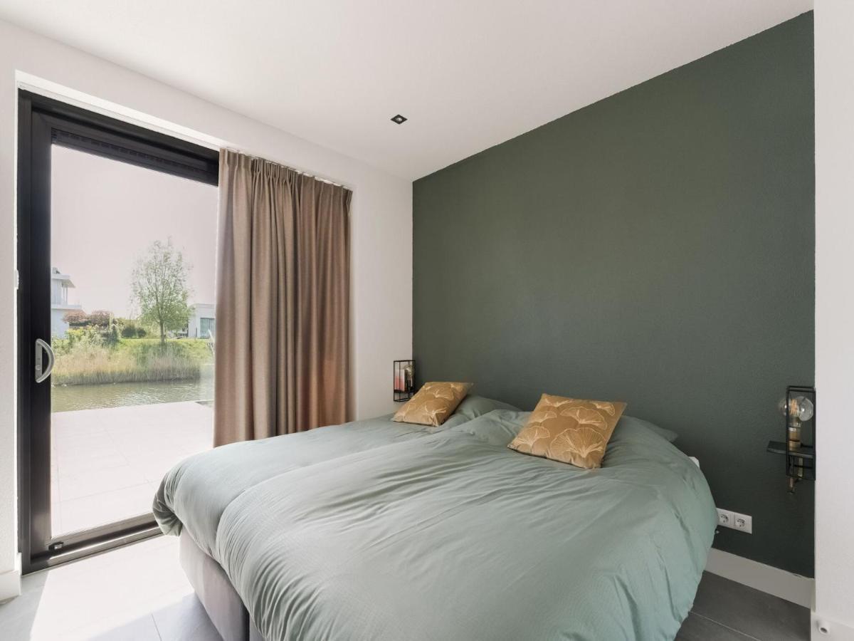 Swanky Villa In Zeewolde With Garden Zewnętrze zdjęcie